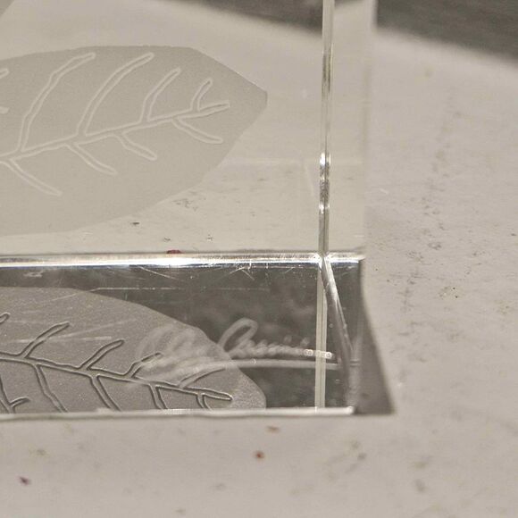 Signed Oleg Cassini Etched Leaves Crystal Votives - Picture 2 of 8